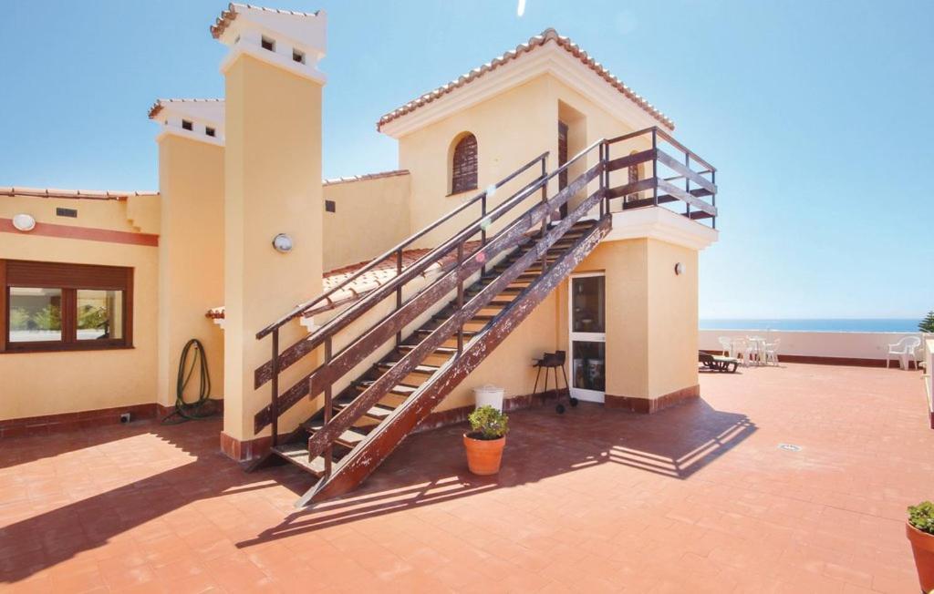 Penthouse On The Beachfront 에스테포나 외부 사진